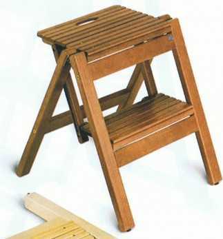 Tabouret / Escabeau 2 marches Hêtre foncé La maison Tabouret / Escabeau 2 marches Hêtre foncé La maison