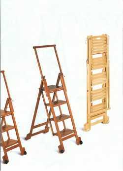 Escabeau 4 marches - H�tre fonc� / Escabeaux et valets